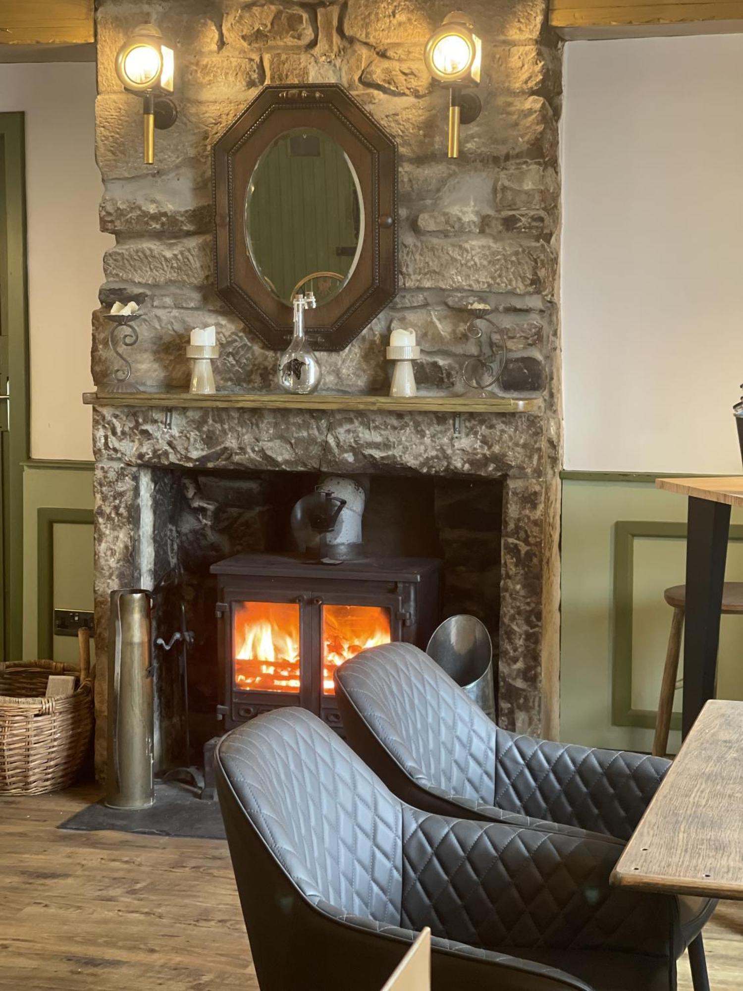 Black Bull Hotel Беллингхем Экстерьер фото